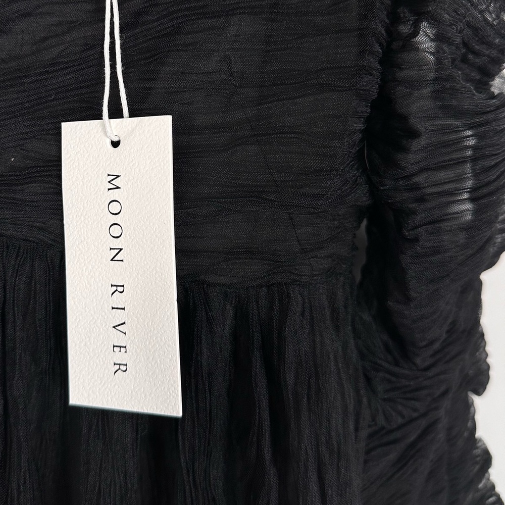 MOON RIVER Black Mini Dress - Picture 7 of 11